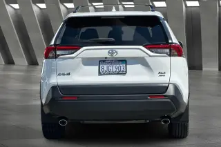 Toyota RAV4 2019 AWD XLE Premium 4dr SUV
