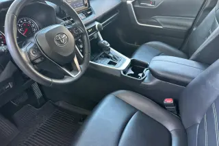 Toyota RAV4 2019 AWD XLE Premium 4dr SUV