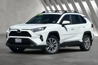 Toyota RAV4 2019 AWD XLE Premium 4dr SUV