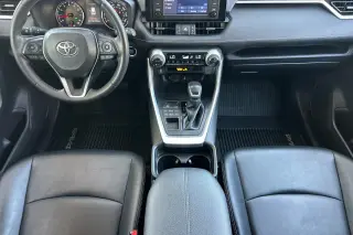Toyota RAV4 2019 AWD XLE Premium 4dr SUV
