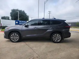 Toyota Highlander Hybrid 2022 AWD Platinum 4dr SUV