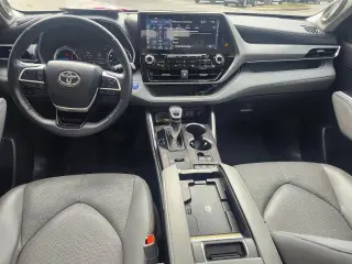 Toyota Highlander Hybrid 2022 AWD Platinum 4dr SUV