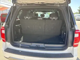 Ford Expedition 2018 4x4 XLT 4dr SUV