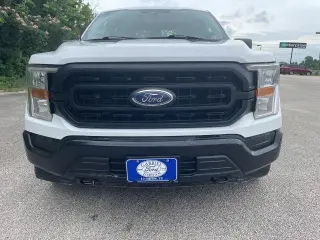 Ford F-150 2022 4x4 XL 4dr SuperCrew 5.5 ft. SB
