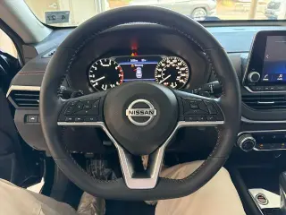 Nissan Altima 2022 2.0 SR 4dr Sedan