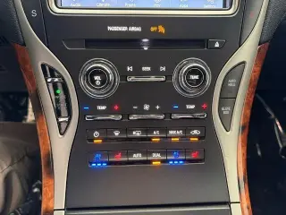 Lincoln Nautilus 2020 AWD Reserve 4dr SUV