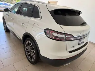 Lincoln Nautilus 2020 AWD Reserve 4dr SUV
