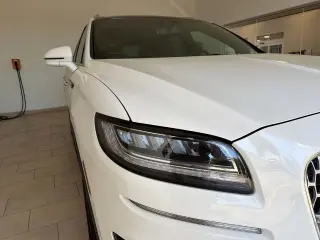 Lincoln Nautilus 2020 AWD Reserve 4dr SUV