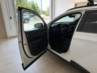Hyundai TUCSON Hybrid 2022 AWD Blue 4dr SUV