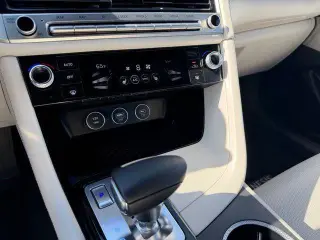 Genesis G70 2025 2.5T Sport Prestige 4dr Sedan