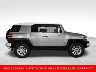 2012 Toyota FJ Cruiser 4WD 4dr Auto (Natl)