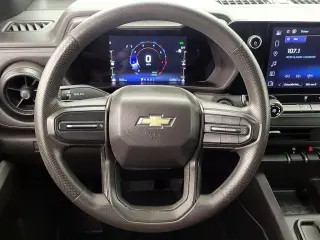 Chevrolet Colorado 2023 4x2 Work Truck 4dr Crew Cab 5 ft. SB