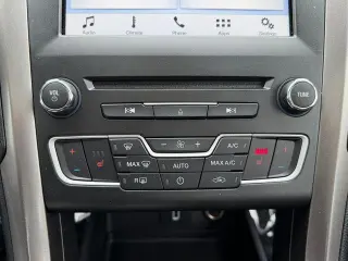Ford Fusion 2017 SE 4dr Sedan