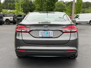 Ford Fusion 2017 SE 4dr Sedan