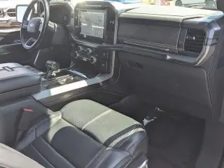 Ford F-150 2022 4x4 Platinum 4dr SuperCrew 5.5 ft. SB
