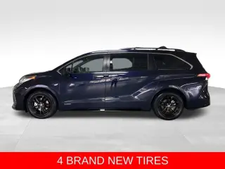2021 Toyota Sienna XSE 7 Passenger