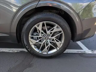 Genesis GV70 2023 AWD 2.5T Standard 4dr SUV
