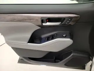 Toyota Highlander 2020 AWD Platinum 4dr SUV