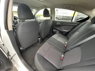 2016 Nissan Versa 1.6 SV