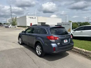 2013 Subaru Outback 2.5i Premium