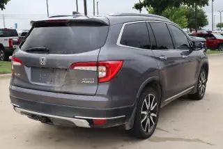 Honda Pilot 2020 AWD Touring 4dr SUV w/Rear Captain's Chairs