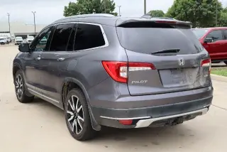 Honda Pilot 2020 AWD Touring 4dr SUV w/Rear Captain's Chairs