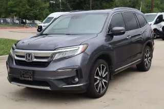 Honda Pilot 2020 AWD Touring 4dr SUV w/Rear Captain's Chairs