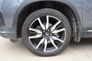 Honda Pilot 2020 AWD Touring 4dr SUV w/Rear Captain's Chairs