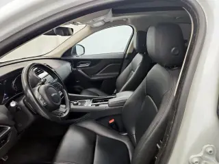 Jaguar F-PACE 2019 AWD 25t Premium 4dr SUV