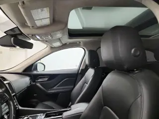 Jaguar F-PACE 2019 AWD 25t Premium 4dr SUV