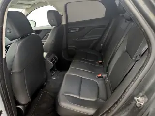 Jaguar F-PACE 2019 AWD 25t Premium 4dr SUV