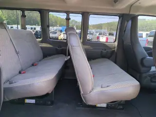 Chevrolet Express 2024 LT 3500 3dr Extended Passenger Van