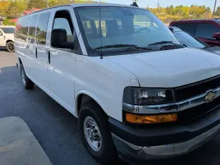 Chevrolet Express 2024 LT 3500 3dr Extended Passenger Van