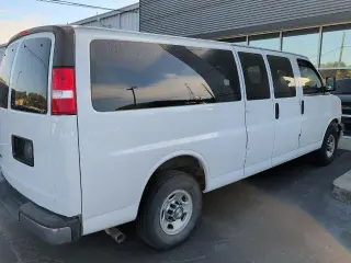 Chevrolet Express 2024 LT 3500 3dr Extended Passenger Van