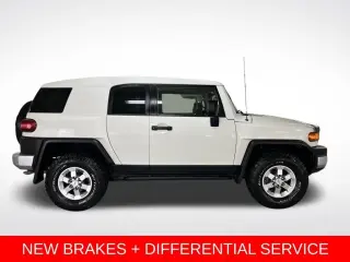 2014 Toyota FJ Cruiser 4WD 4dr Auto (Natl)