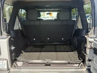Jeep Wrangler Unlimited 2012 4x4 Sport 4dr SUV