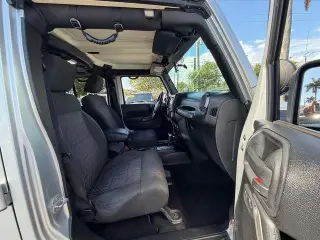 Jeep Wrangler Unlimited 2012 4x4 Sport 4dr SUV