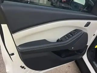 Ford Mustang Mach-E 2023 Premium 4dr SUV