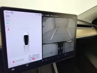 Tesla Model Y 2021 AWD Long Range 4dr Crossover