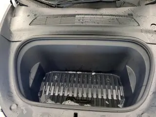 Tesla Model Y 2021 AWD Long Range 4dr Crossover