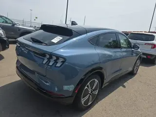 Ford Mustang Mach-E 2023 Premium 4dr SUV