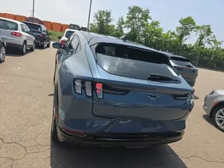 Ford Mustang Mach-E 2023 Premium 4dr SUV