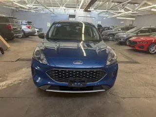 Ford Escape 2022 AWD SE 4dr SUV