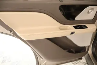 Lincoln Aviator 2021 Reserve 4dr SUV