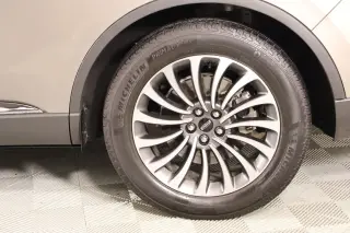 Lincoln Aviator 2021 Reserve 4dr SUV