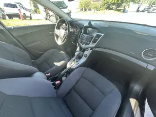 2013 Chevrolet Cruze 1LT Auto