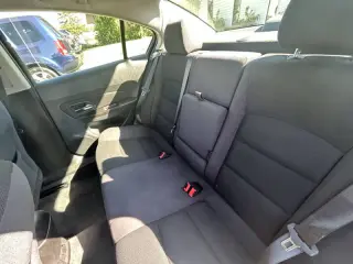 2013 Chevrolet Cruze 1LT Auto