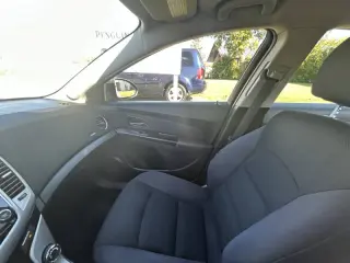 2013 Chevrolet Cruze 1LT Auto