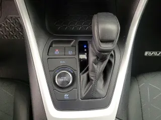 Toyota RAV4 Hybrid 2022 AWD XLE 4dr SUV