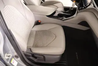 Toyota Camry 2018 SE 4dr Sedan